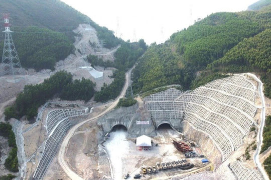 Dự án cao tốc Quy Nhơn - Chí Thạnh đạt trên 25% tiến độ thi công