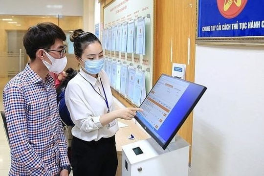 Cải cách thủ tục hành chính gắn với chuyển đổi số là nhiệm vụ trọng tâm, đột phá của Hà Nội