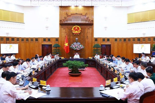 Không để thiếu điện cho sản xuất, kinh doanh, tiêu dùng trong bất kỳ hoàn cảnh nào