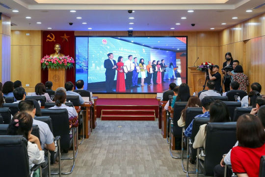 Phát động Giải Báo chí tuyên truyền về sử dụng năng lượng tiết kiệm và hiệu quả năm 2024