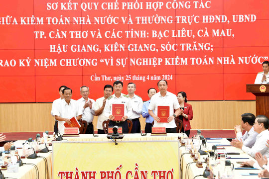 Tổng Kiểm toán nhà nước Ngô Văn Tuấn thăm và làm việc tại Cần Thơ