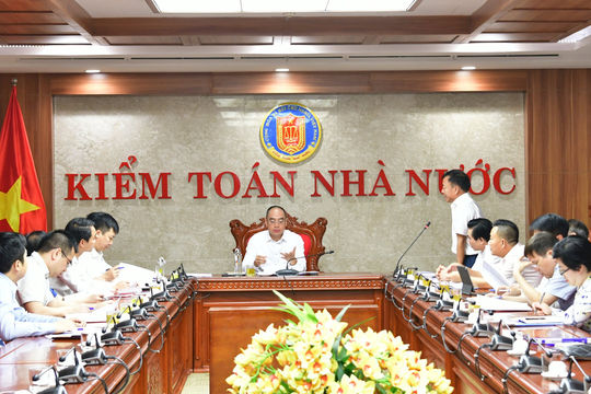 Xây dựng phương án bồi dưỡng kiến thức cho các địa phương