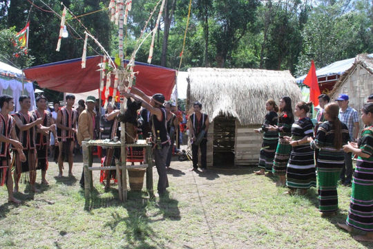 Khơi thông nguồn lực phát triển thiết chế văn hóa, thể thao Khơi thông nguồn lực phát triển thiết chế văn hóa, thể thao