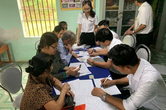 Chi trả lương hưu, trợ cấp bảo hiểm xã hội qua tài khoản: Thuận tiện, an toàn, công khai, minh bạch Chi trả lương hưu, trợ cấp bảo hiểm xã hội qua tài khoản: Thuận tiện, an toàn, công khai, minh bạch