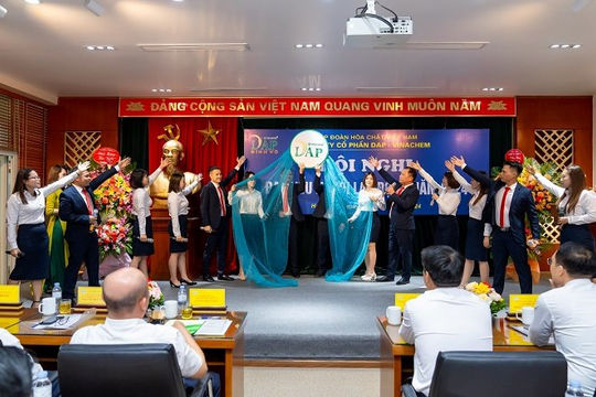 Công ty CP DAP  - Vinachem: Sản xuất ổn định, thu nhập người lao động  tăng cao