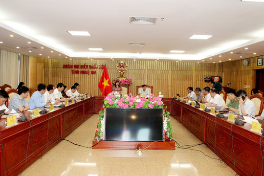 Nghệ An: Kiến nghị, đề xuất nhiều nội dung nhằm thúc đẩy sự phát triển của tỉnh Nghệ An: Kiến nghị, đề xuất nhiều nội dung nhằm thúc đẩy sự phát triển của tỉnh