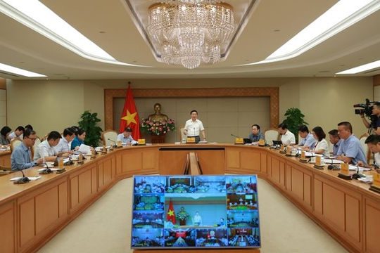 Khẩn trương hoàn thiện Nghị định về tiền sử dụng đất, tiền thuê đất 