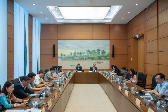 “Vực dậy” và “nuôi lớn” doanh nghiệp “Vực dậy” và “nuôi lớn” doanh nghiệp