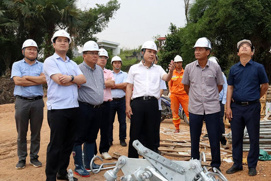 Kiểm tra tiến độ Dự án thành phần đường dây 500kV Quảng Trạch - Quỳnh Lưu