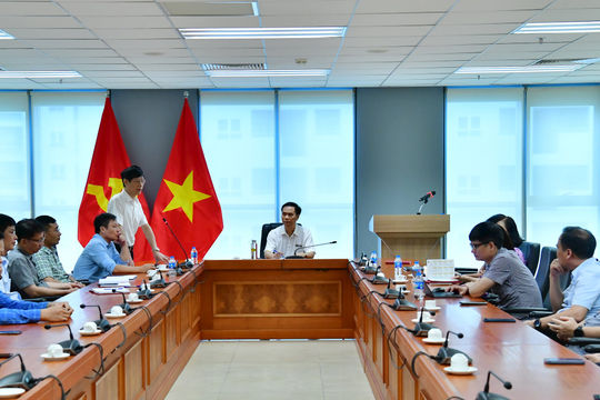 Tạo sự thông suốt trong tư tưởng, phấn đấu hoàn thành tốt mọi nhiệm vụ được giao Tạo sự thông suốt trong tư tưởng, phấn đấu hoàn thành tốt mọi nhiệm vụ được giao