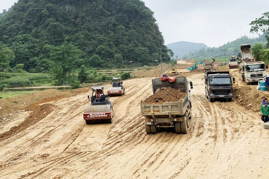 Cao Bằng: Phấn đấu hết năm 2025 thông nền toàn tuyến cao tốc Đồng Đăng - Trà Lĩnh