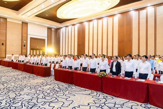 Tập đoàn Hoá chất Việt Nam: Đoàn kết, nỗ lực vượt khó, nâng cao thu nhập người lao động 