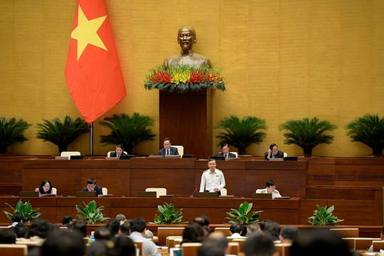 Thận trọng trong chuyển vụ việc có dấu hiệu vi phạm pháp luật sang cơ quan điều tra Thận trọng trong chuyển vụ việc có dấu hiệu vi phạm pháp luật sang cơ quan điều tra