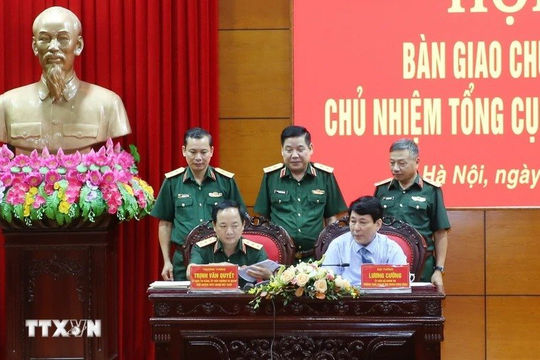 Bàn giao nhiệm vụ Chủ nhiệm Tổng cục Chính trị Quân đội nhân dân Việt Nam