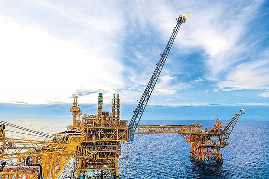 Petrovietnam tăng tốc đầu tư để đáp ứng nhu cầu phát triển Petrovietnam tăng tốc đầu tư để đáp ứng nhu cầu phát triển