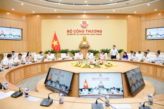 Tiếp tục chuyển giao quyền đại diện chủ sở hữu các doanh nghiệp Tiếp tục chuyển giao quyền đại diện chủ sở hữu các doanh nghiệp