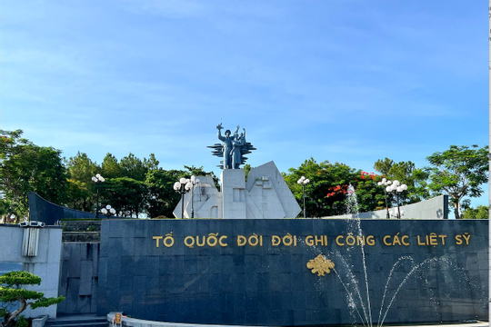 Công đoàn Kiểm toán nhà nước dâng hương tri ân các anh hùng liệt sĩ Công đoàn Kiểm toán nhà nước dâng hương tri ân các anh hùng liệt sĩ