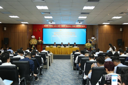 Vietnam Airlines đặt mục tiêu giảm lỗ, cân đối được thu chi