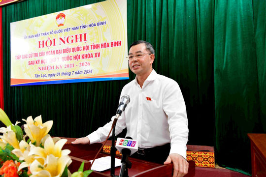 Tổng Kiểm toán nhà nước Ngô Văn Tuấn tiếp xúc cử tri huyện vùng cao Tân Lạc