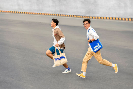 VINAMILK “chiếm sóng” nhiều bảng xếp hạng về thương hiệu được chọn mua nhiều nhất 2024 VINAMILK “chiếm sóng” nhiều bảng xếp hạng về thương hiệu được chọn mua nhiều nhất 2024