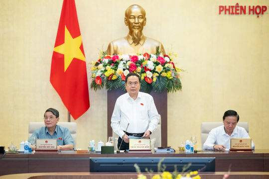 Bế mạc Phiên họp thứ 35 của Ủy ban Thường vụ Quốc hội Bế mạc Phiên họp thứ 35 của Ủy ban Thường vụ Quốc hội