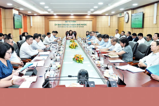 6 tháng đầu năm, giá trị giao dịch cổ phiếu bình quân đạt 24.598 tỷ đồng/phiên 6 tháng đầu năm, giá trị giao dịch cổ phiếu bình quân đạt 24.598 tỷ đồng/phiên