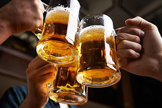 Thuế tiêu thụ đặc biệt với đồ uống có cồn và thuốc lá sẽ tăng như thế nào?