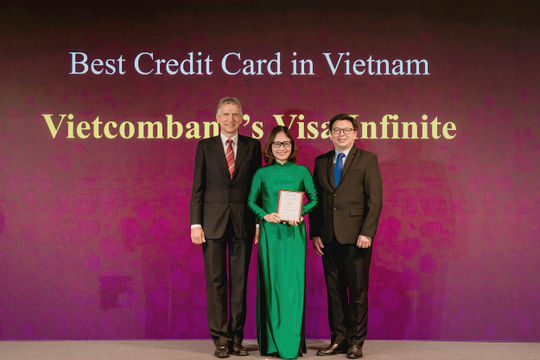 Vietcombank vinh dự nhận được 2 giải thưởng lớn của The Asian Banker