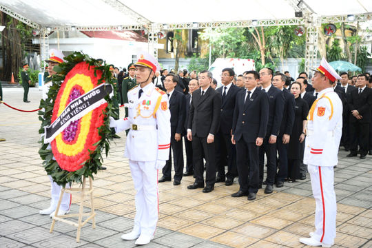 Đoàn Kiểm toán nhà nước viếng Tổng Bí thư Nguyễn Phú Trọng