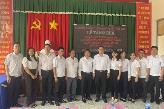 Kiểm toán nhà nước khu vực V dâng hương, tưởng niệm các anh hùng liệt sỹ Kiểm toán nhà nước khu vực V dâng hương, tưởng niệm các anh hùng liệt sỹ
