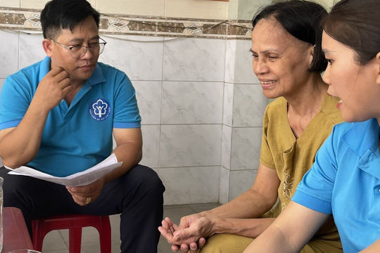 Thừa Thiên Huế: Thực hiện nhiều biện pháp để gia tăng số người tham gia bảo hiểm y tế Thừa Thiên Huế: Thực hiện nhiều biện pháp để gia tăng số người tham gia bảo hiểm y tế