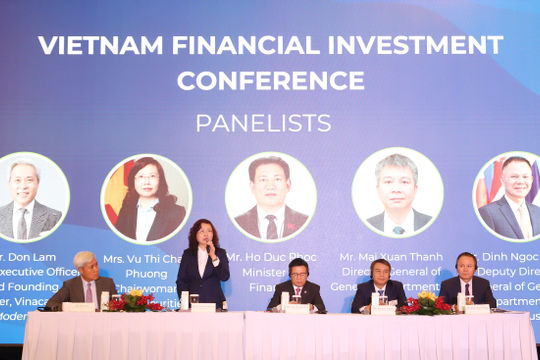 Việt Nam - Singapore còn nhiều dư địa phát triển, đặc biệt trên thị trường tài chính, vốn, chứng khoán Việt Nam - Singapore còn nhiều dư địa phát triển, đặc biệt trên thị trường tài chính, vốn, chứng khoán
