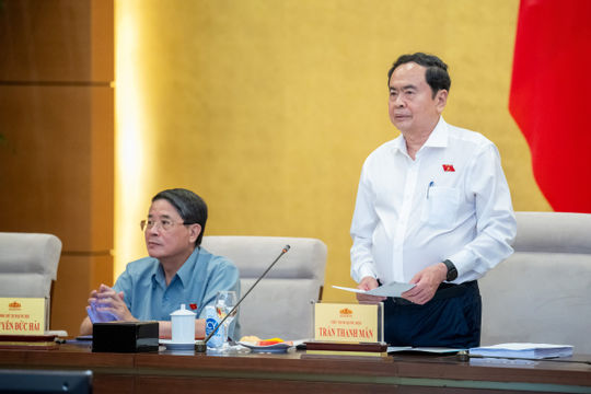 Ủy ban Thường vụ Quốc hội chất vấn hai nhóm lĩnh vực tại Phiên họp thứ 36