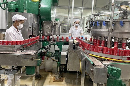 Áp thuế tiêu thụ đặc biệt với đồ uống: Cần hài hòa lợi ích, trách nhiệm ba bên