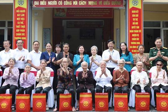 Triển khai các chính sách hỗ trợ đặc thù đối với người có công với cách mạng và thân nhân