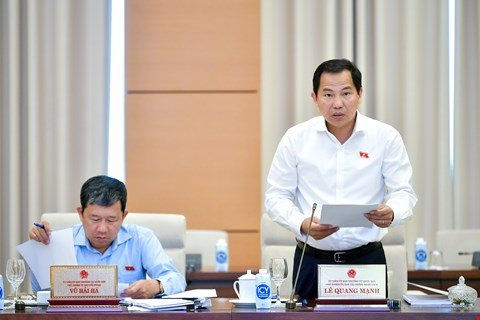 Đề xuất tăng thuế suất thuế giá trị gia tăng theo lộ trình lên 12% Đề xuất tăng thuế suất thuế giá trị gia tăng theo lộ trình lên 12%