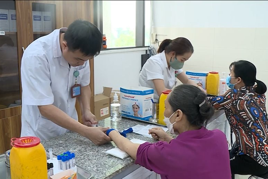 Nâng cao chất lượng hoạt động của y tế cơ sở trong tình hình mới