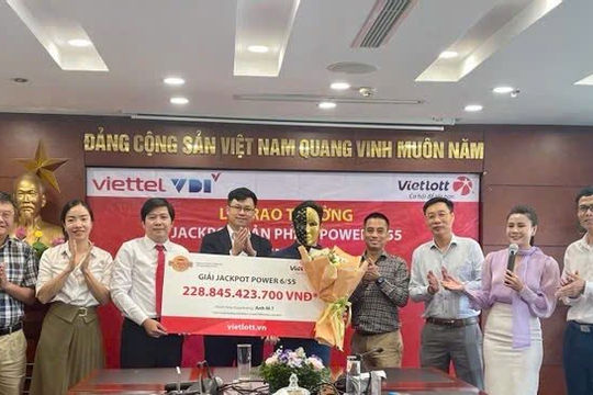 Vietlott: Doanh thu trong 6 tháng đầu năm 2024 đạt 3.250 tỷ đồng Vietlott: Doanh thu trong 6 tháng đầu năm 2024 đạt 3.250 tỷ đồng