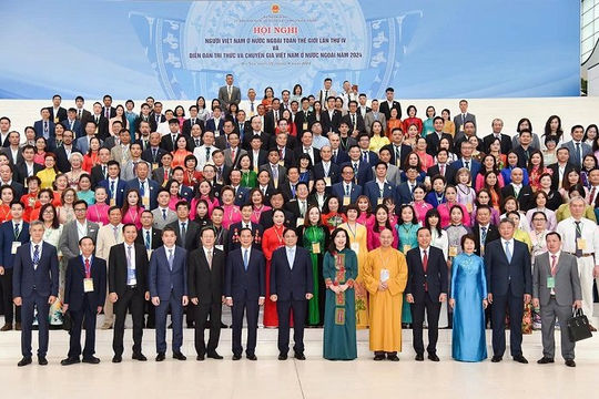 “Hội nghị Diên Hồng” của người Việt Nam ở nước ngoài “Hội nghị Diên Hồng” của người Việt Nam ở nước ngoài