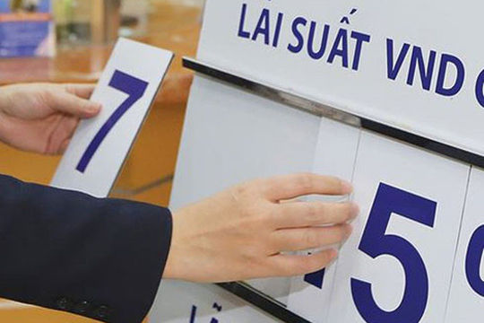 Lãi suất tiền gửi kỳ dài hạn ở mức 6,9-7,4%/năm