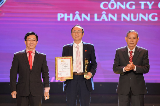 Công ty Cổ phần Phân lân nung chảy Văn Điển: Khẳng định vị thế mới với Giải thưởng "The best Of Vietnam 2024"