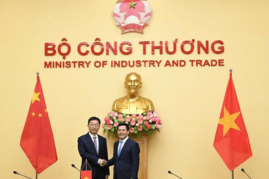 Tích cực hỗ trợ Việt Nam thi công đường dây 500kV mạch 3