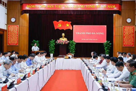 Đà Nẵng thực hiện "3 tiên phong, đột phá, đi trước mở đường" để phát triển toàn diện Đà Nẵng thực hiện "3 tiên phong, đột phá, đi trước mở đường" để phát triển toàn diện