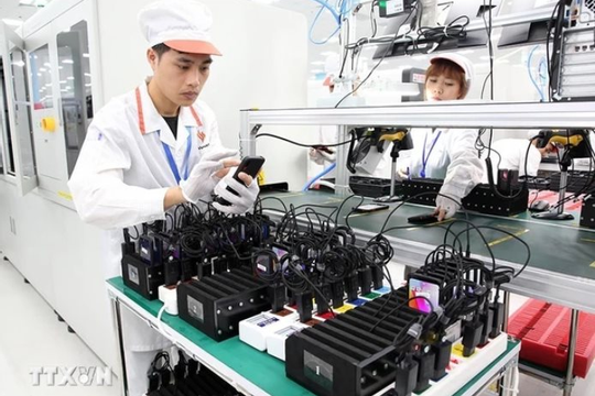 Đẩy mạnh nghiên cứu khoa học và ứng dụng công nghệ ở tất cả các ngành, lĩnh vực Đẩy mạnh nghiên cứu khoa học và ứng dụng công nghệ ở tất cả các ngành, lĩnh vực