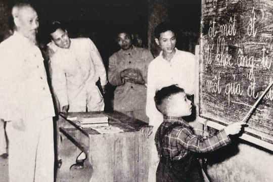 Năm học mới, nhớ lời Bác Hồ dạy