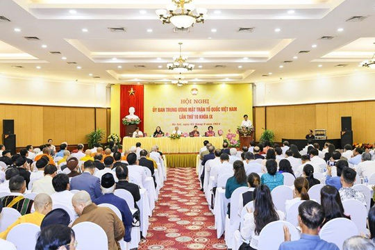 Thêm 2 thành viên mới của Mặt trận Tổ quốc Việt Nam 