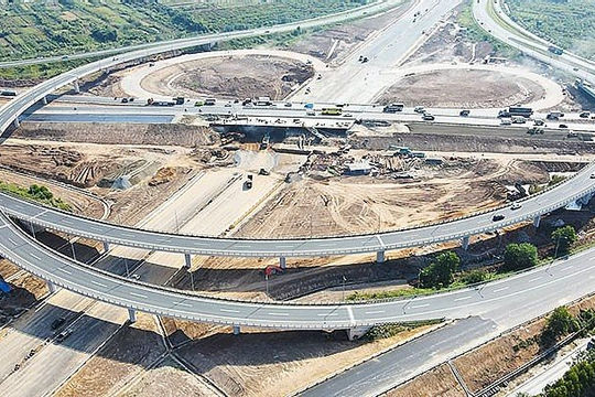 Thúc đẩy đầu tư từ nguồn ngân sách Nhà nước Thúc đẩy đầu tư từ nguồn ngân sách Nhà nước