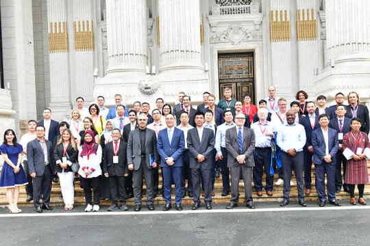 Các SAI cùng chia sẻ kinh nghiệm, tham quan thực tiễn dự án dữ liệu lớn tại VinUni