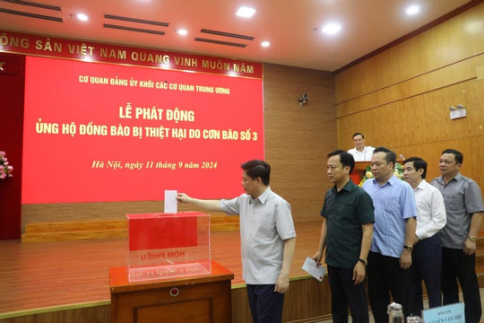 Đảng ủy Khối các cơ quan Trung ương ủng hộ đồng bào khắc phục hậu quả bão số 3