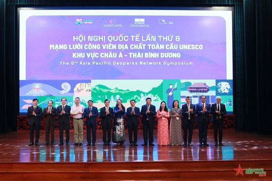 800 đại biểu tham dự Hội nghị Mạng lưới Công viên địa chất toàn cầu  800 đại biểu tham dự Hội nghị Mạng lưới Công viên địa chất toàn cầu